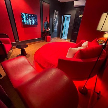 Nhat Tan Hotel ハノイ市 エクステリア 写真