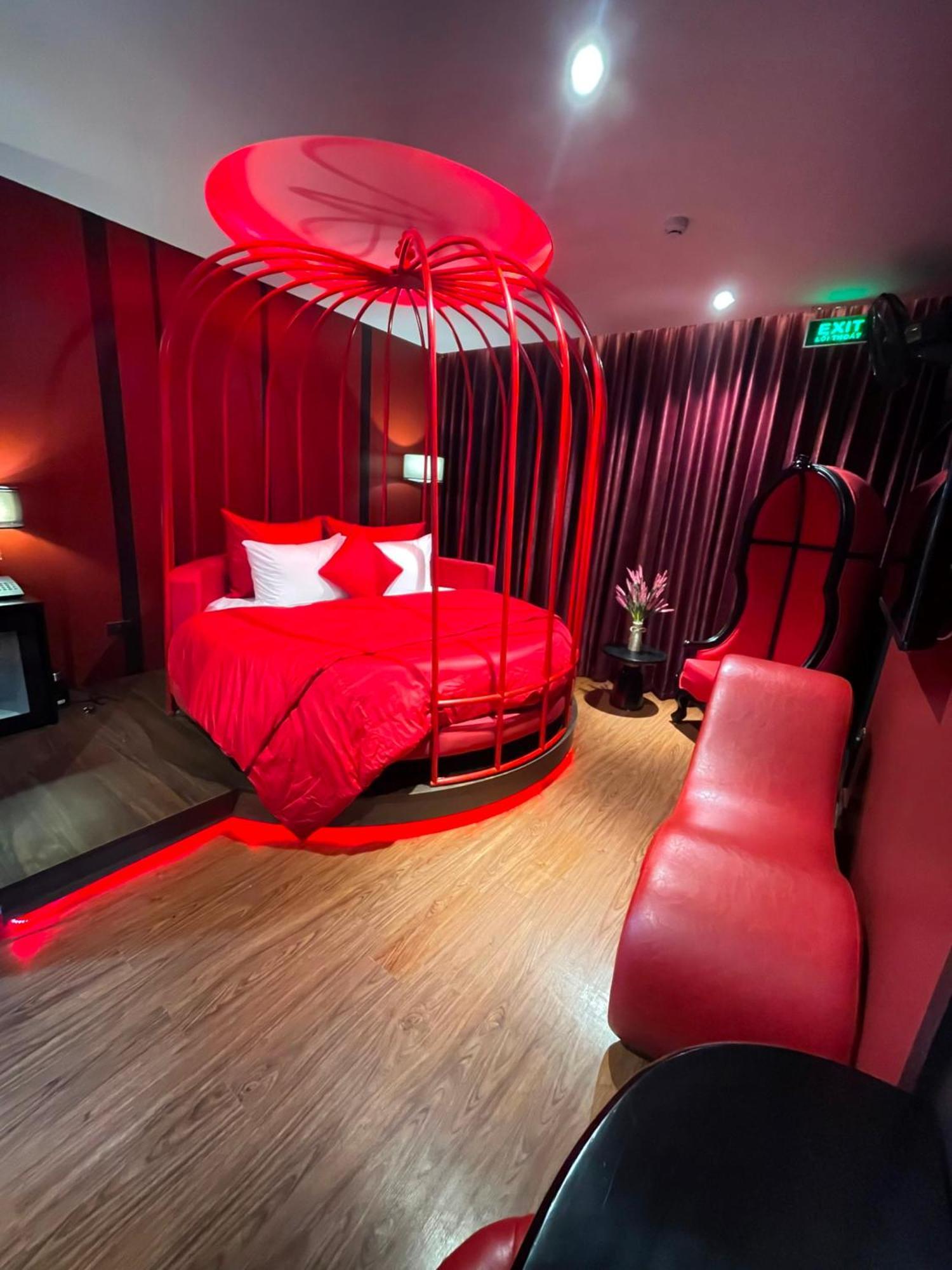 Nhat Tan Hotel ハノイ市 エクステリア 写真