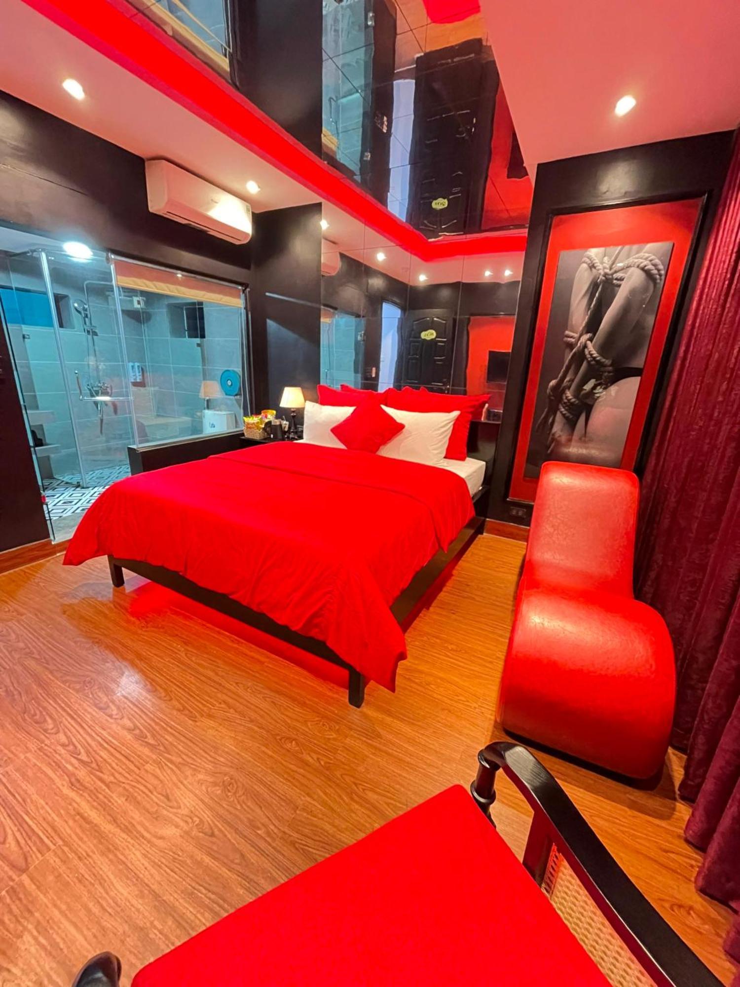 Nhat Tan Hotel ハノイ市 エクステリア 写真