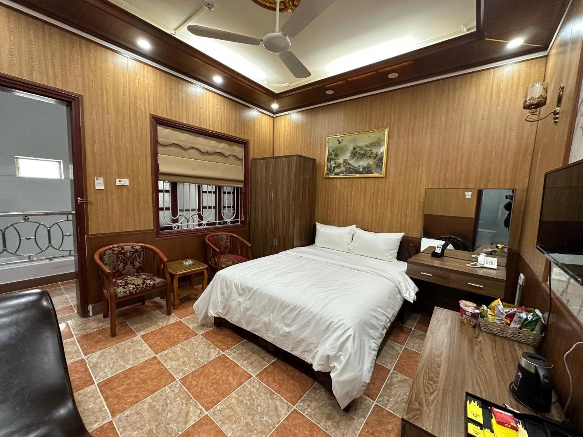 Nhat Tan Hotel ハノイ市 エクステリア 写真